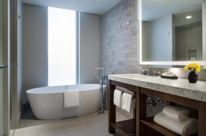 Hotels with In-Room Jacuzzis Worth Every Penny