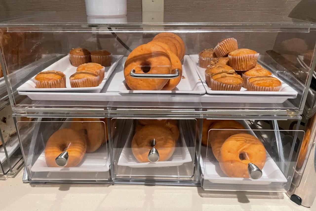 Hotels That Offer Free Breakfast and Free Cancellation