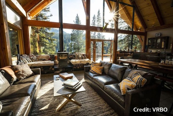 Top Hotels for a Romantic Getaway in the Mountains