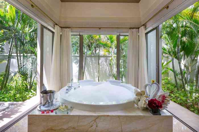 Hotels with In-Room Jacuzzis Worth Every Penny